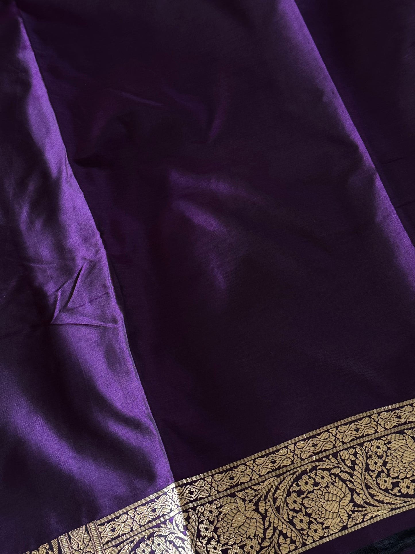 Violet Zari Woven Banarasi Silk Saree