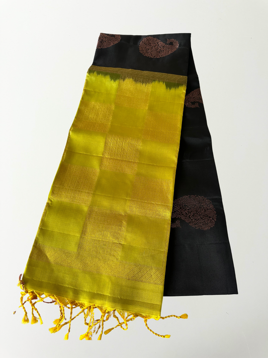 Black & Chartreuse Kanjivaram Pure Soft Silk Saree