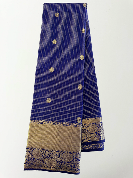 Dark Indigo Kanjivaram Pure Silk Vaira Oosi Saree